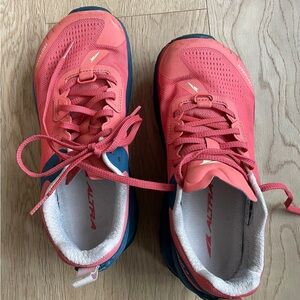 Altra Women's Coral Pink Olympus 4 Running Shoes